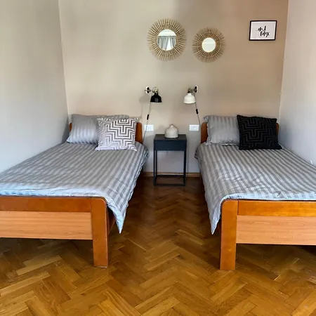 T&S Apartments With Free Parking Pula Exterior foto