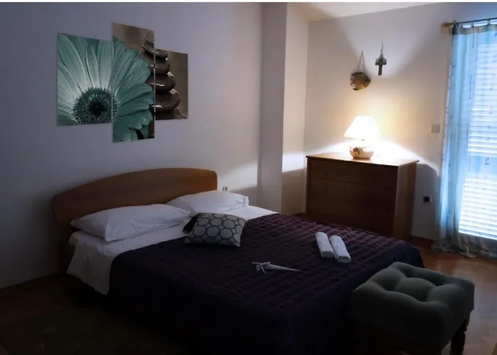 T&S Apartments With Free Parking