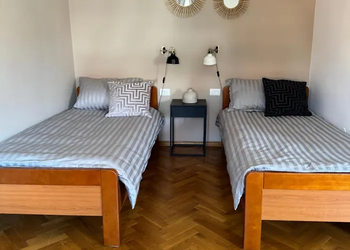 T&S Apartments With Free Parking