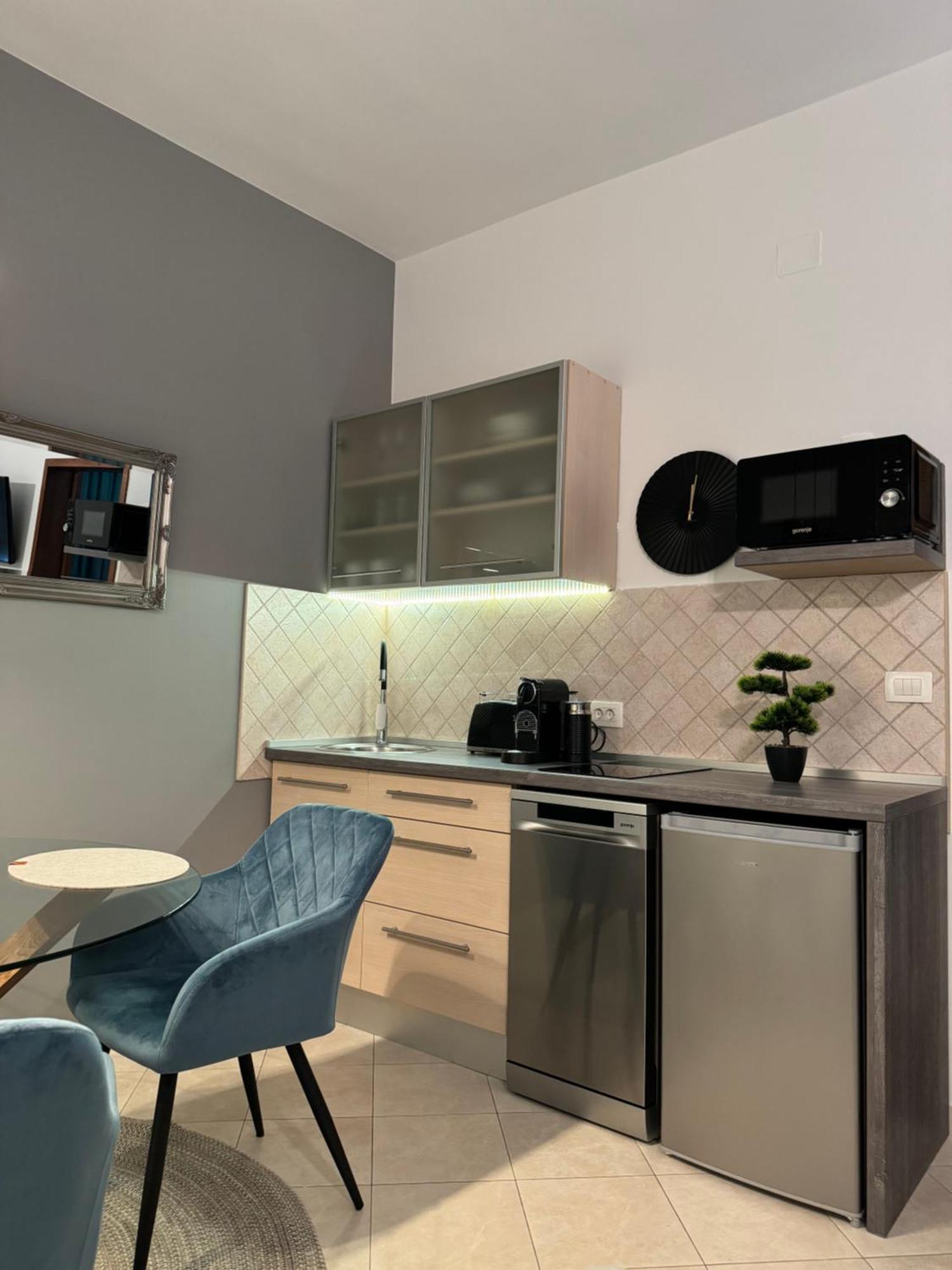 T&S Apartments With Free Parking Pula