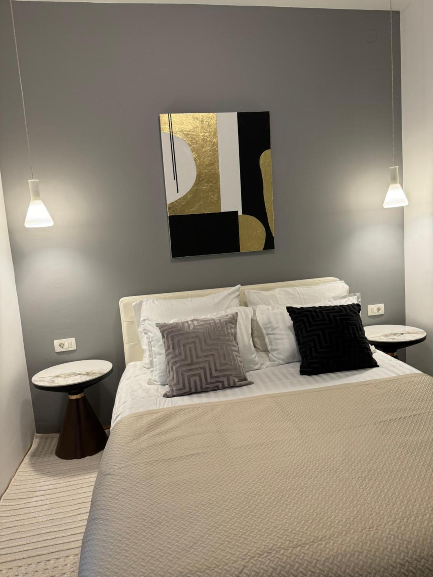 T&S Apartments With Free Parking